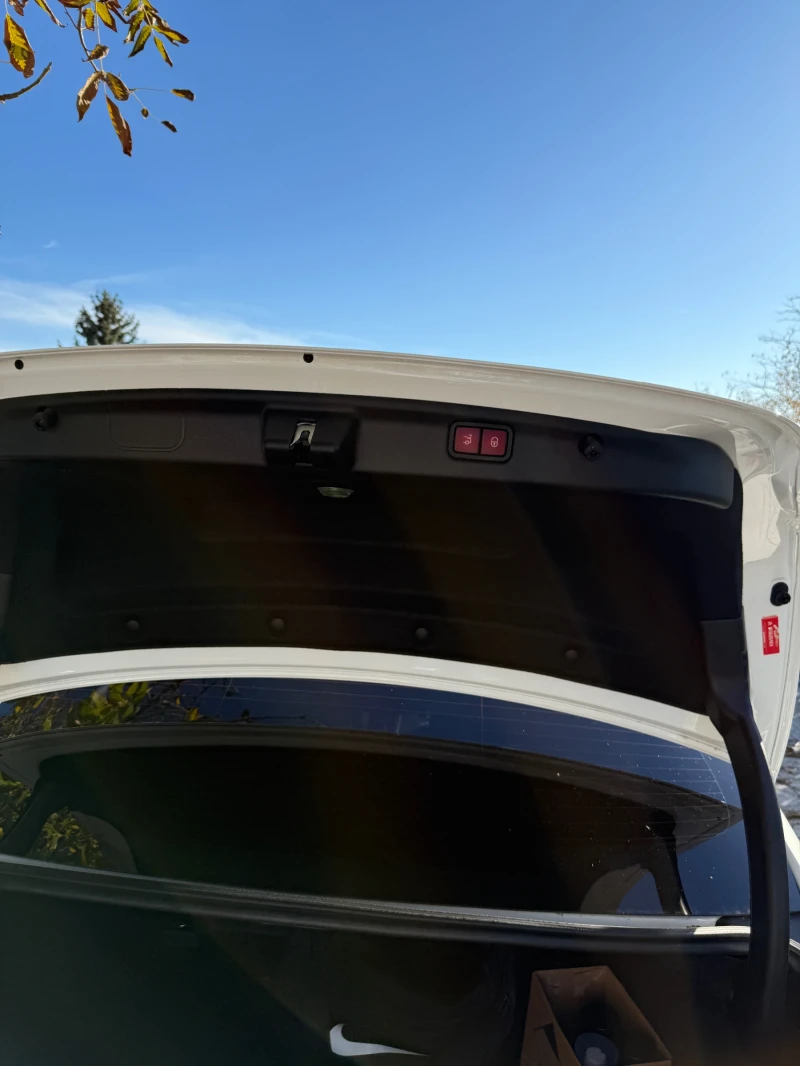 Mercedes-Benz C 300, снимка 10 - Автомобили и джипове - 52266228