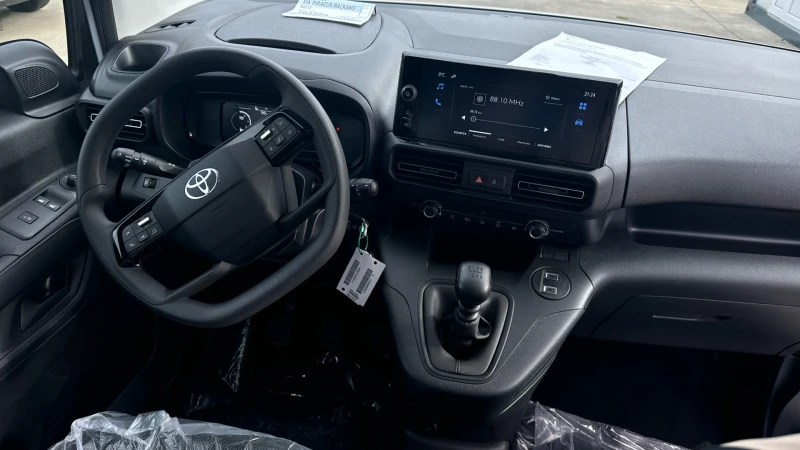 Toyota Proace City VAN L1 1.5D Comfort, снимка 11 - Автомобили и джипове - 52324576