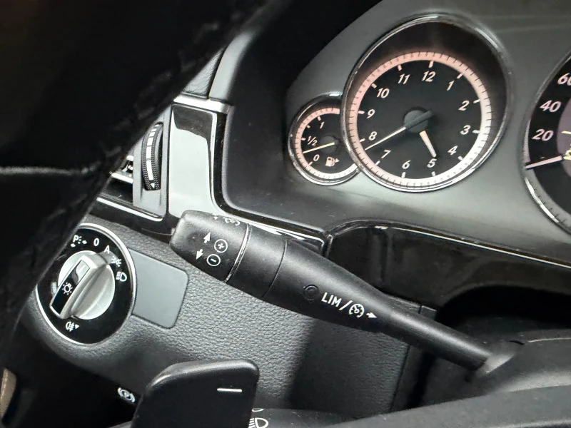 Mercedes-Benz E 350 AVANTGARDE* , снимка 16 - Автомобили и джипове - 52727675