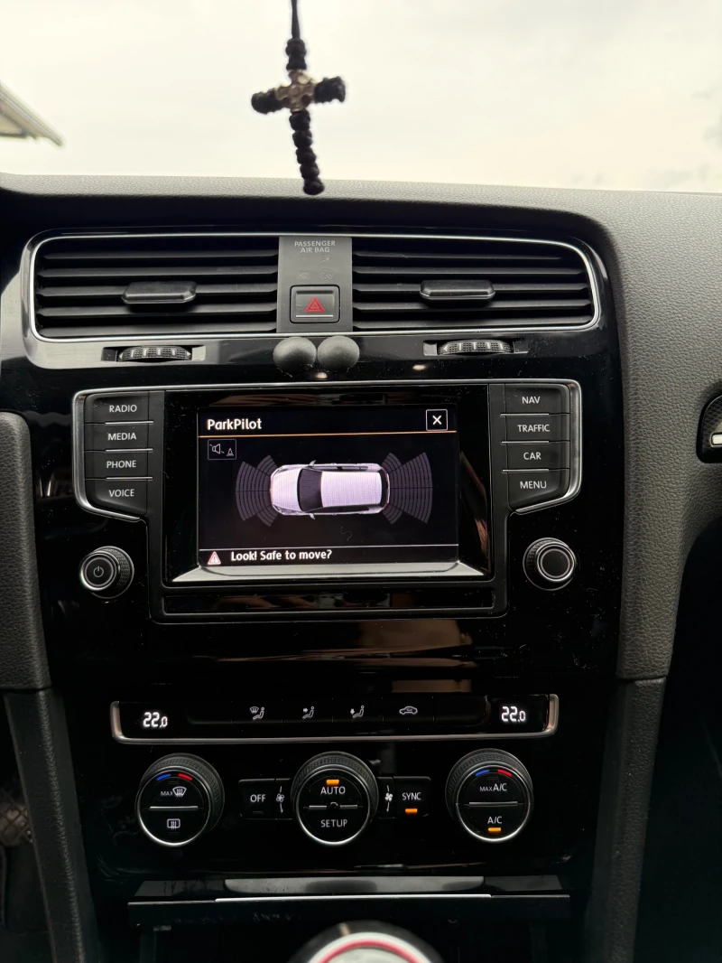 VW Golf, снимка 6 - Автомобили и джипове - 53224303