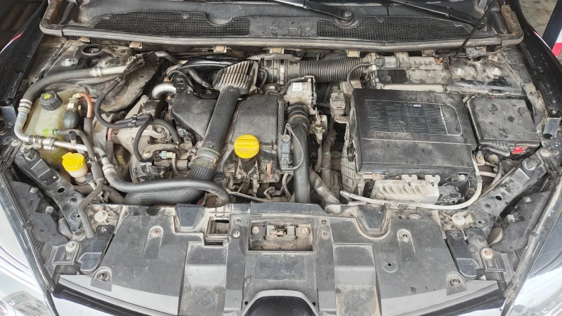 Renault Megane, снимка 13 - Автомобили и джипове - 53455326