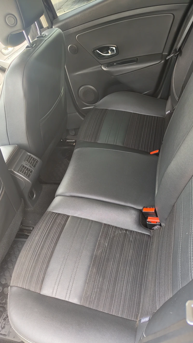 Renault Megane, снимка 9 - Автомобили и джипове - 53455326