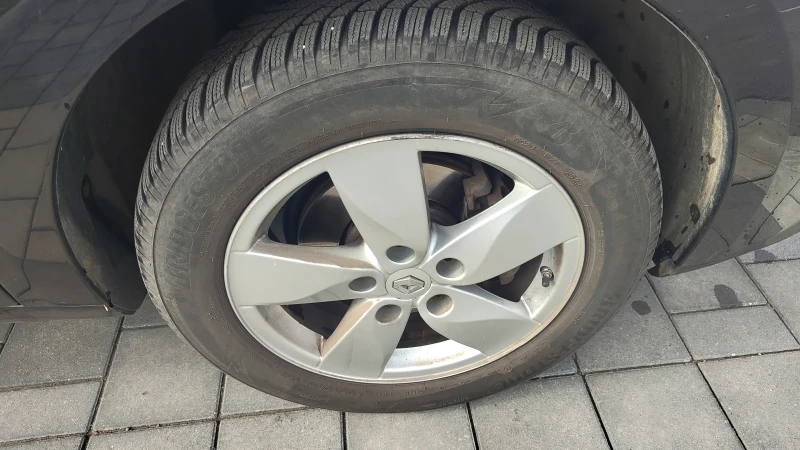 Renault Megane, снимка 5 - Автомобили и джипове - 53455326