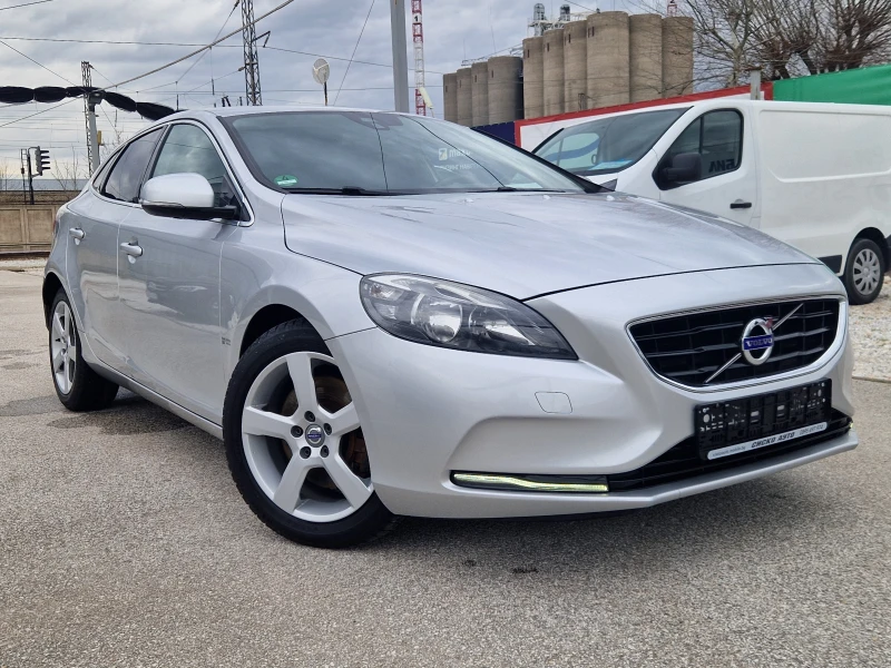 Volvo V40 D4 2.0d-190ps KOJA* NAVI* PODGREV, снимка 6 - Автомобили и джипове - 53564328
