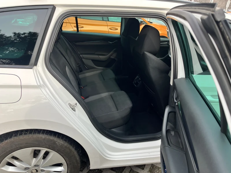 Skoda Octavia 2.0TDI 7DSG , снимка 7 - Автомобили и джипове - 53594768