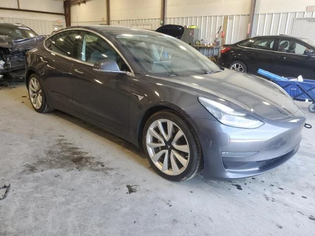 Tesla Model 3 Yes Rear-wheel drive - изображение 7