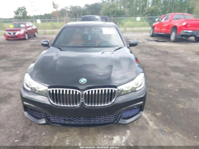 BMW 740 M* SPORT* ДИГИТАЛНО* ТАБЛО* ПОДГРЕВ* КАМЕРА* КЕЙЛЕ - изображение 7
