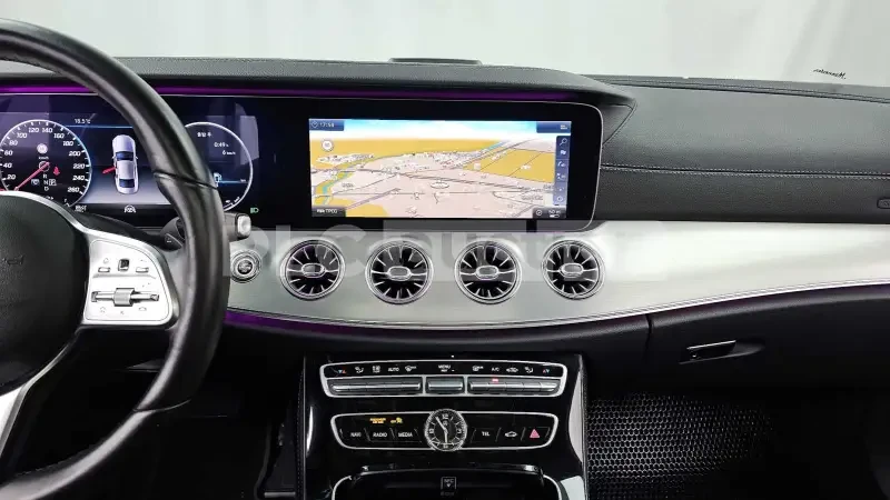 Mercedes-Benz CLS 400 4Matic* ОБДУХВАНЕ* КОЖЕН САЛОН, снимка 14 - Автомобили и джипове - 54066408