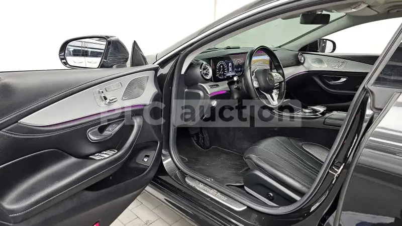 Mercedes-Benz CLS 400 4Matic* ОБДУХВАНЕ* КОЖЕН САЛОН, снимка 10 - Автомобили и джипове - 54066408