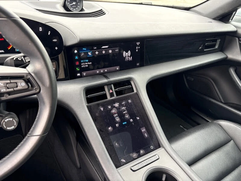 Porsche Taycan 4S AWD* АвтоКредит* (Цена до БГ) , снимка 14 - Автомобили и джипове - 54371252