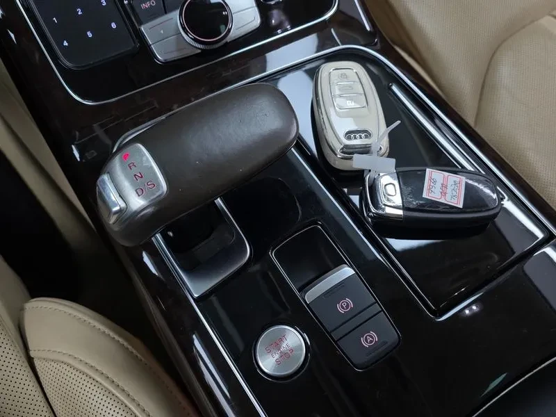 Audi A8 A8 50 Tdi Quattro D4, снимка 17 - Автомобили и джипове - 54996815