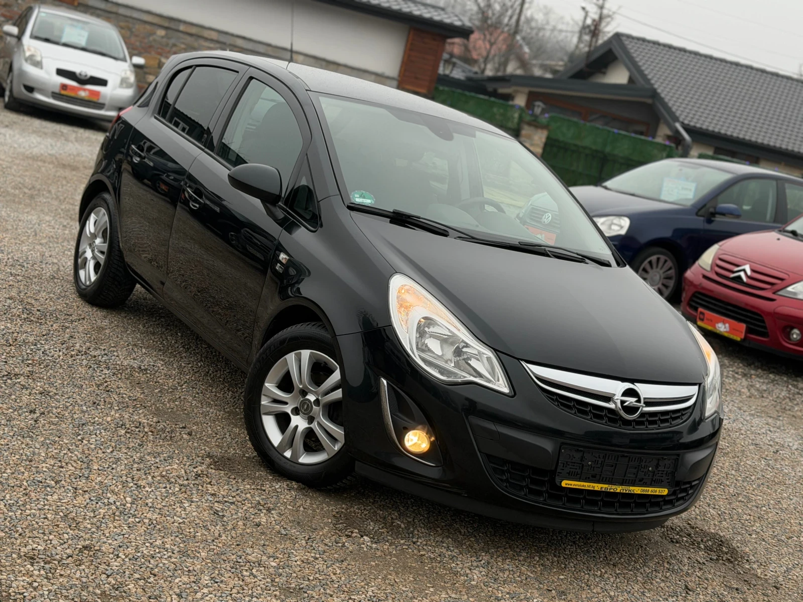 Opel Corsa 1.4i 100кс НАВИ КОЖА ПОДРЕВ ФАБ СТОЙКА ЗА КОЛЕЛА , снимка 1