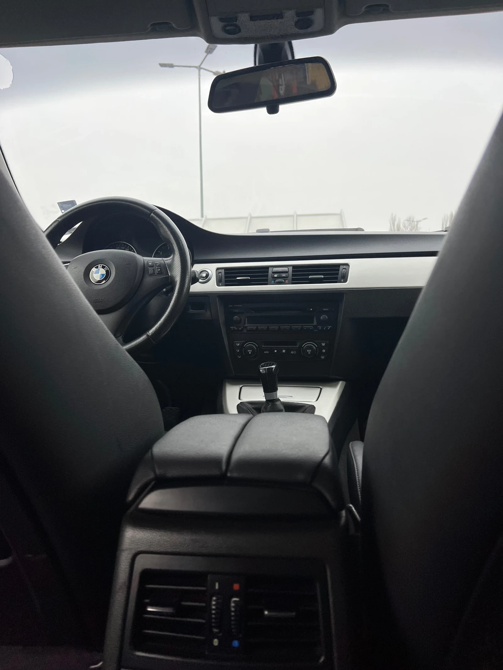 BMW 320 320i - изображение 6