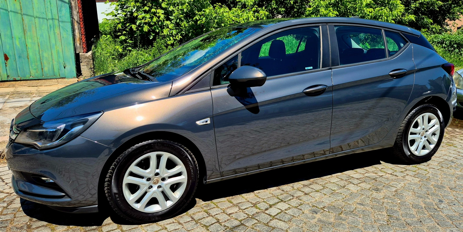 Opel Astra 1.6d-нави-верига-6speed-нов - изображение 3
