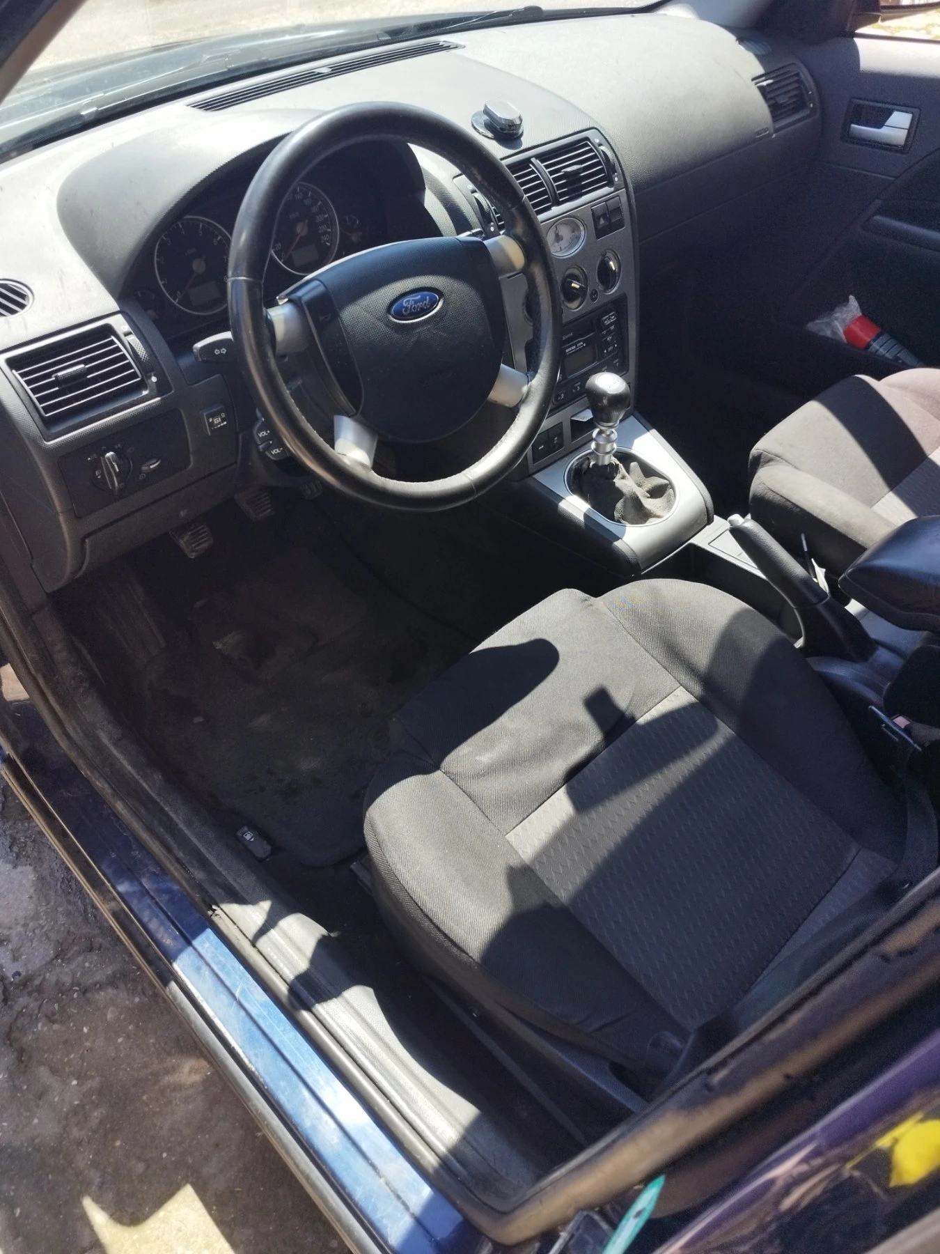 Ford Mondeo 2.5 V6 - изображение 6