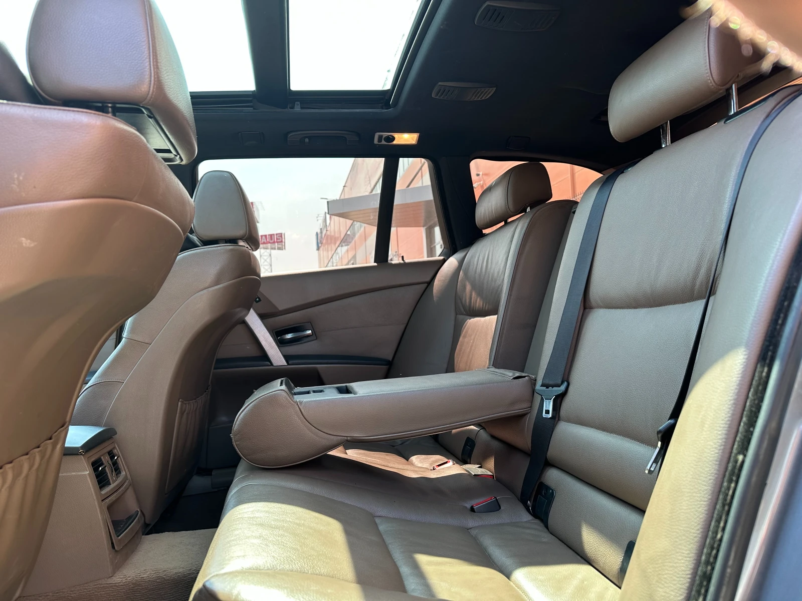 BMW 520 2.0d 150 к.с. - изображение 9