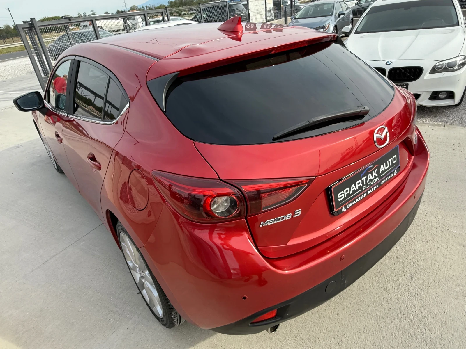 Mazda 3 2.2D* 2016г* АВТОМАТИК* 174.000КМ* ТОП СЪСТОЯНИЕ*  - изображение 6
