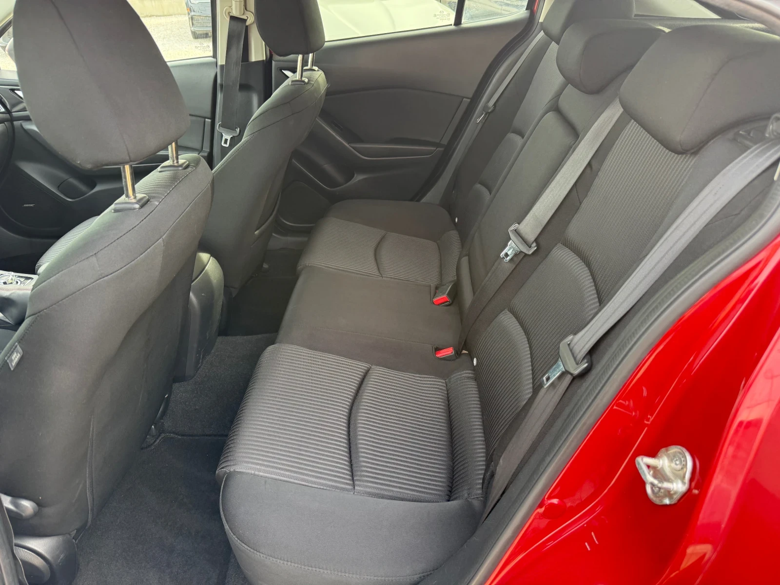 Mazda 3 2.2D* 2016г* АВТОМАТИК* 174.000КМ* ТОП СЪСТОЯНИЕ*  - изображение 10