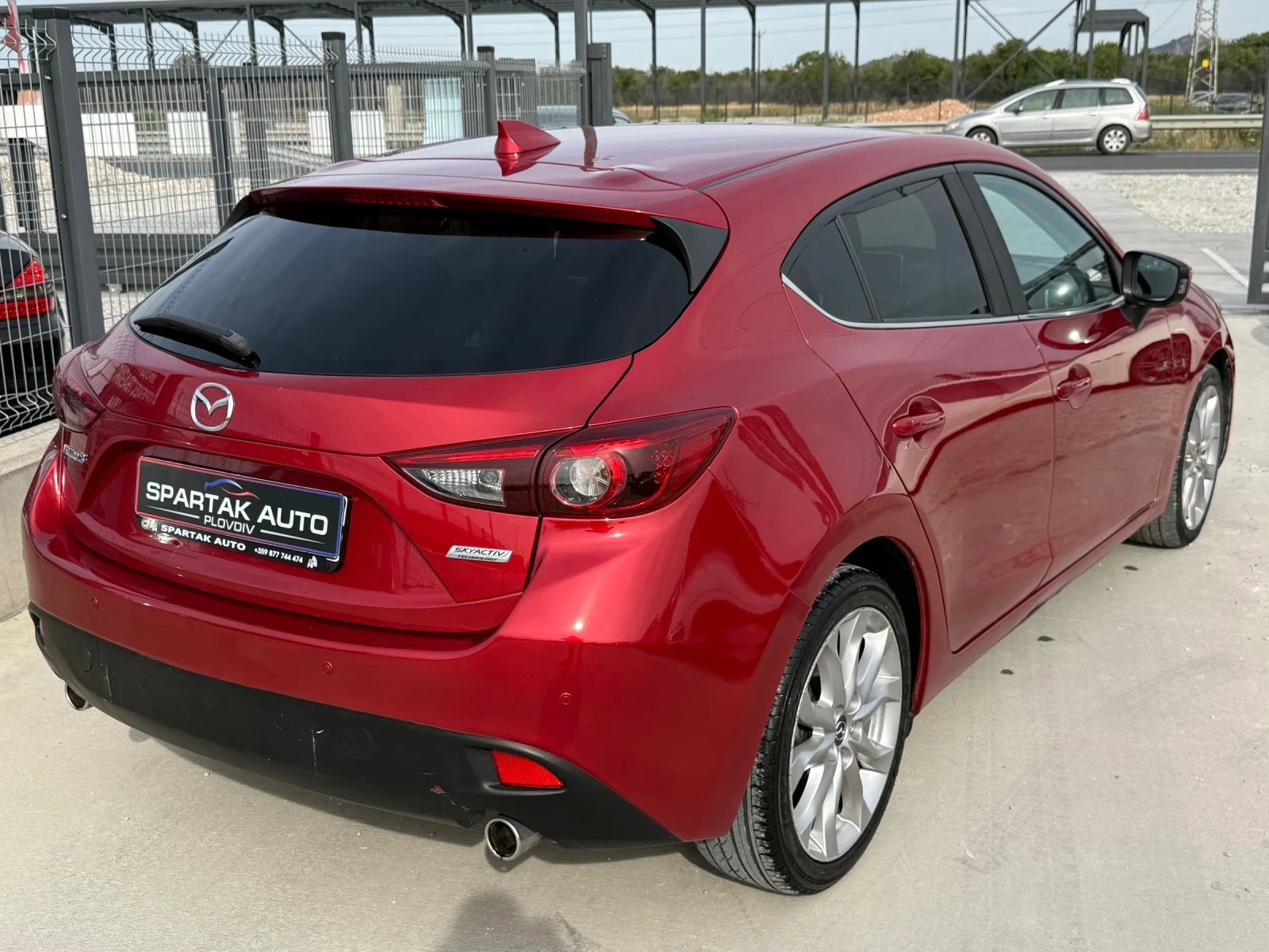 Mazda 3 2.2D* 2016г* АВТОМАТИК* 174.000КМ* ТОП СЪСТОЯНИЕ*  - изображение 4