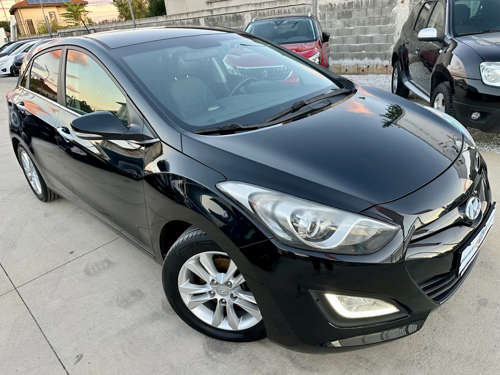 Hyundai I30 1.6crdi 6-скор. Камера! Нави! Keyless go! - изображение 3
