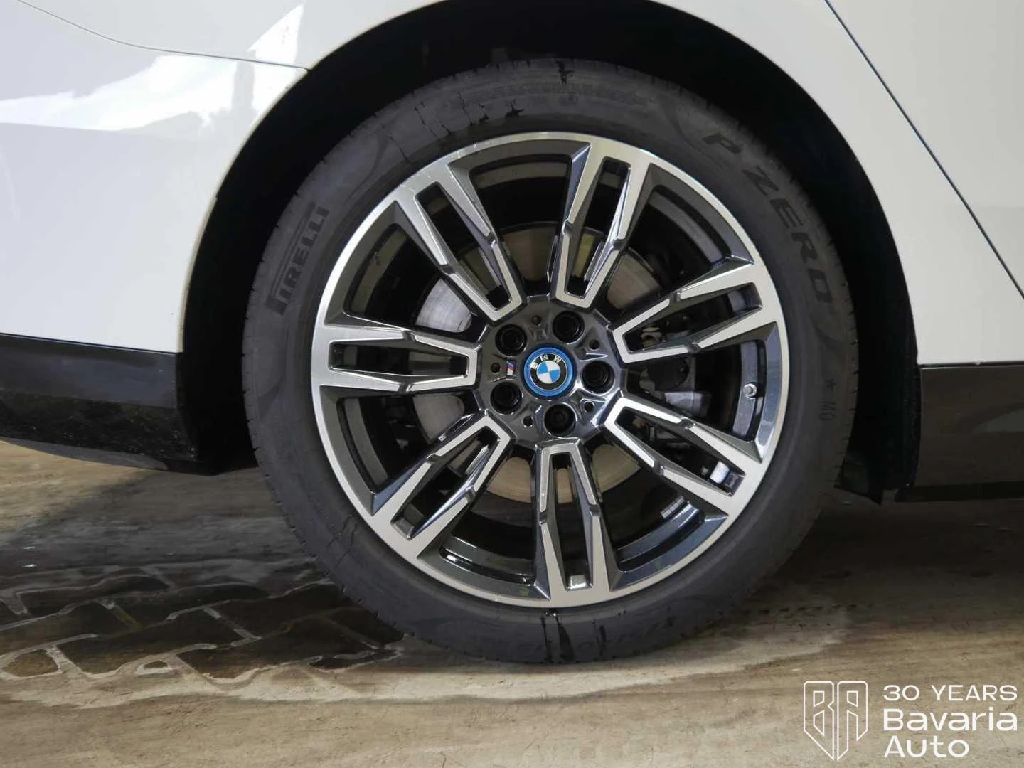 BMW i5 40 eDrive Touring M Sport Paket | Mobile.bg   16