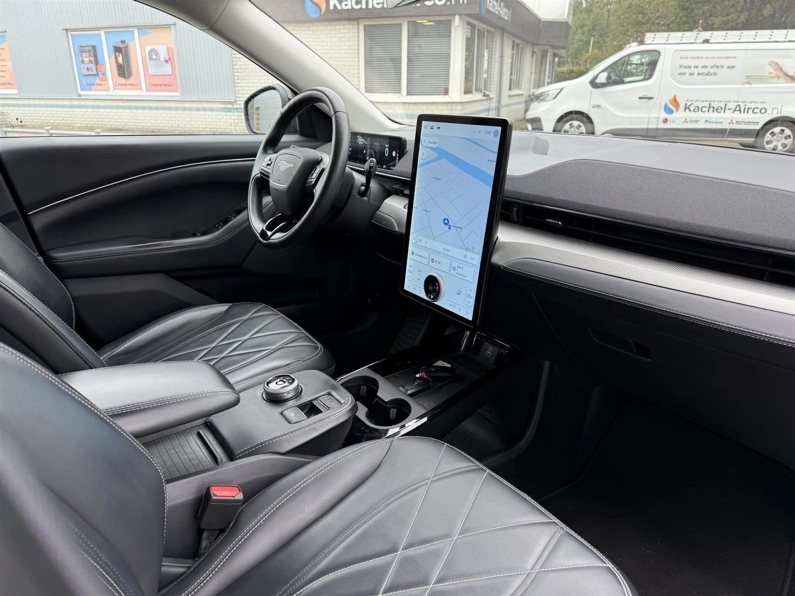 Ford Mustang Mach-E ������ | Mobile.bg � ����������� 11