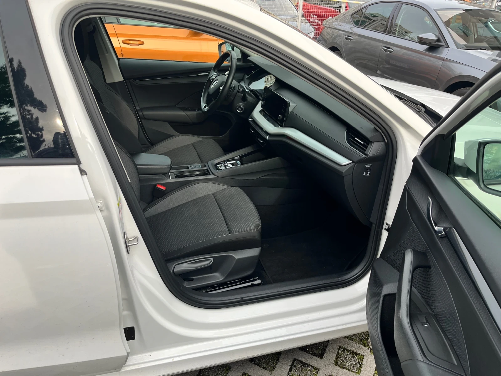 Skoda Octavia 2.0TDI 7DSG  - изображение 8