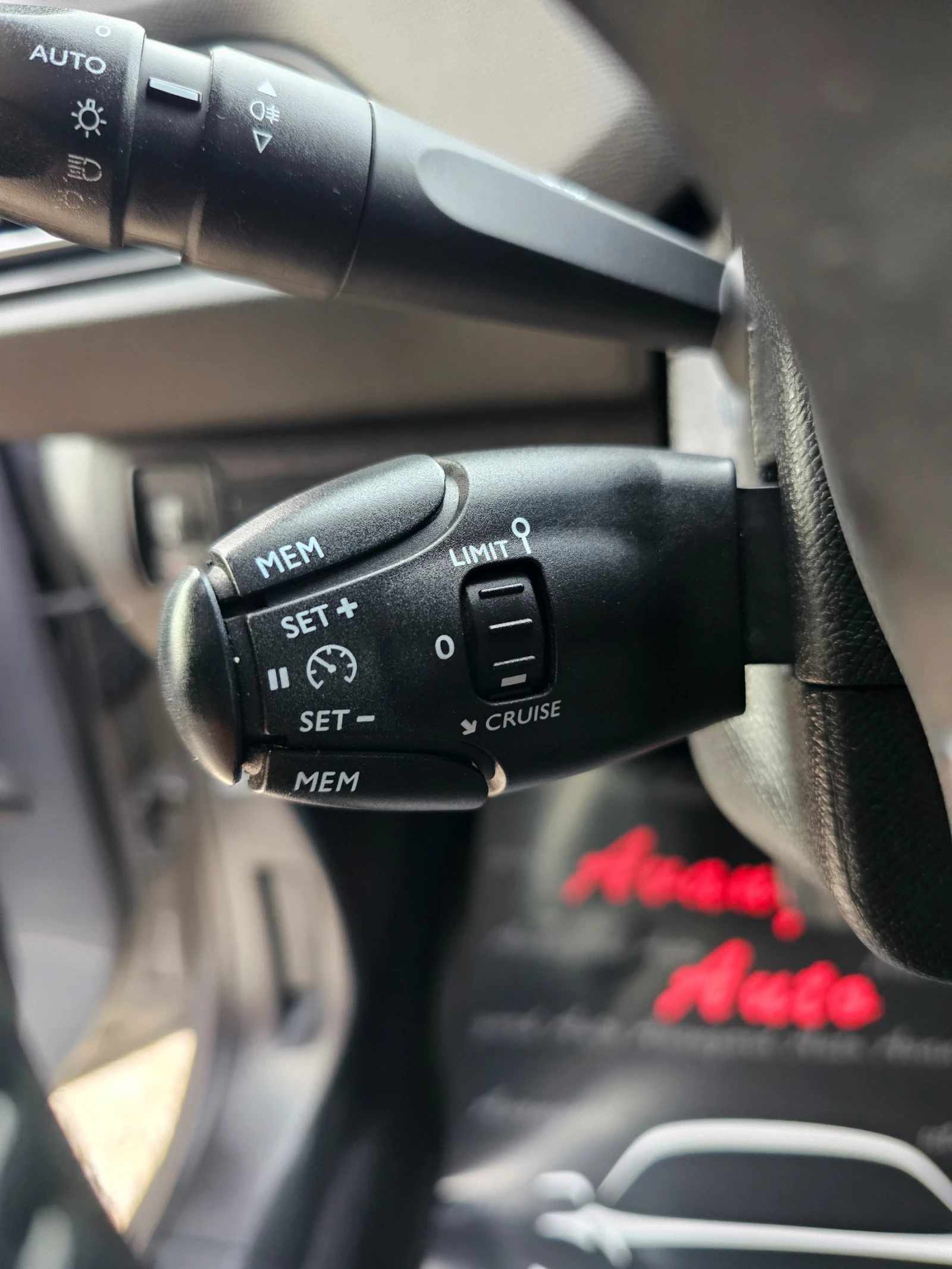 Peugeot 308 1.6HDI, 120к.с., Автоматик , снимка 12 - Автомобили и джипове - 54059963