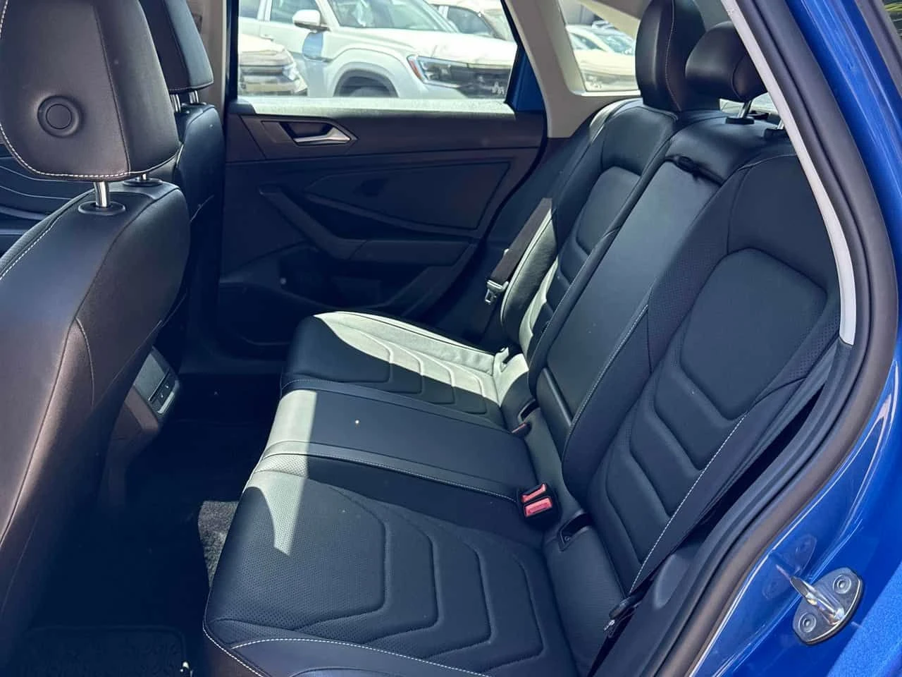 VW Jetta * Highline * BEATS * ОБДУХВАНЕ * DIGITAL, снимка 16 - Автомобили и джипове - 54760129