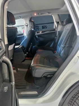 VW Touareg R 4.2 TDI V8, снимка 12