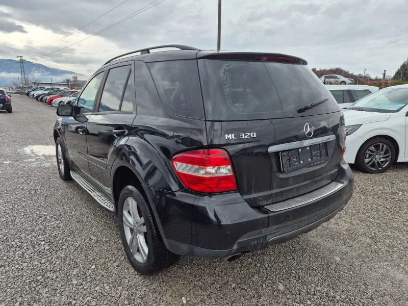 Mercedes-Benz ML 320 CDI, снимка 5 - Автомобили и джипове - 48174400