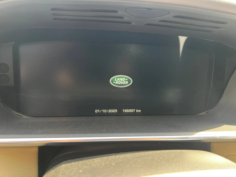 Land Rover Range rover Vogue 5.0 V8   2015 / 166 000 км / ОЧАКВАН ВНОС, снимка 16 - Автомобили и джипове - 51994408