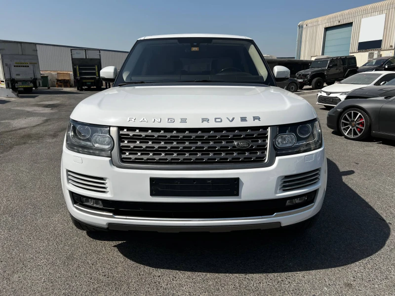 Land Rover Range rover Vogue 5.0 V8   2015 / 166 000 км / ОЧАКВАН ВНОС, снимка 2 - Автомобили и джипове - 51994408