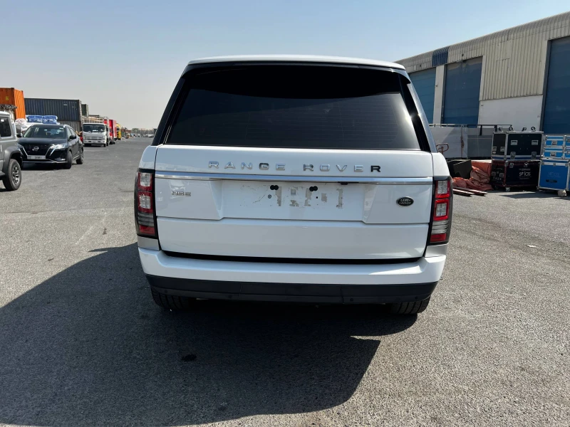 Land Rover Range rover Vogue 5.0 V8   2015 / 166 000 км / ОЧАКВАН ВНОС, снимка 5 - Автомобили и джипове - 51994408