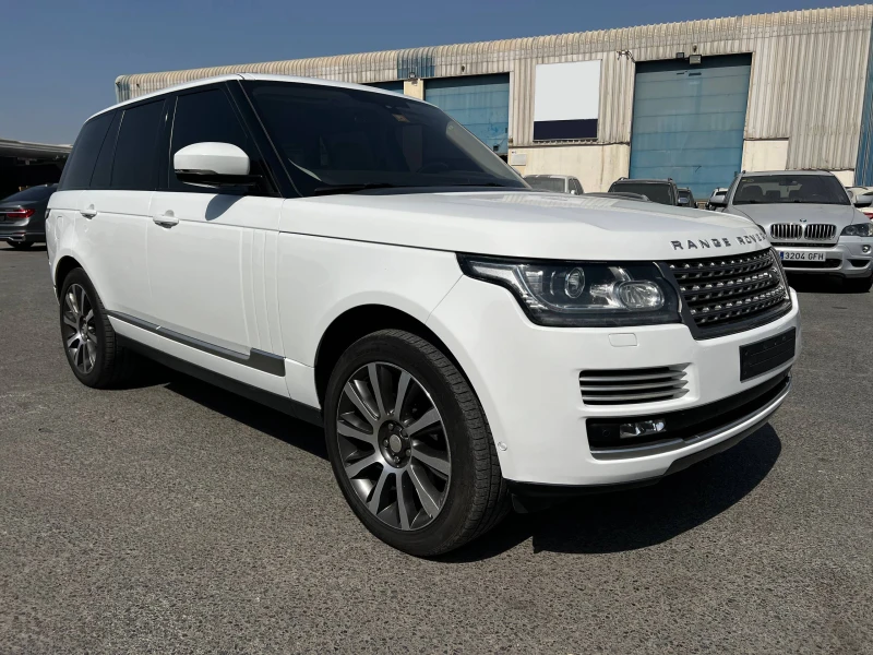 Land Rover Range rover Vogue 5.0 V8   2015 / 166 000 км / ОЧАКВАН ВНОС, снимка 3 - Автомобили и джипове - 51994408