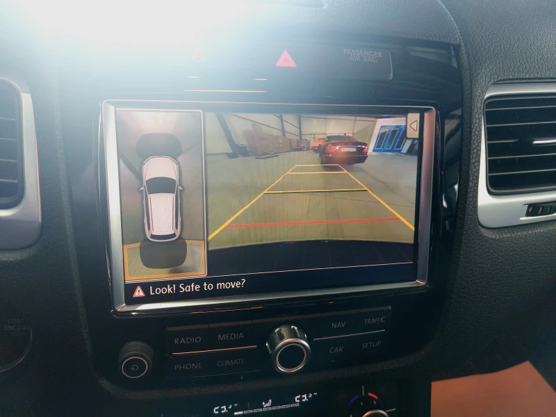 VW Touareg R 4.2 TDI V8, снимка 17 - Автомобили и джипове - 52431673