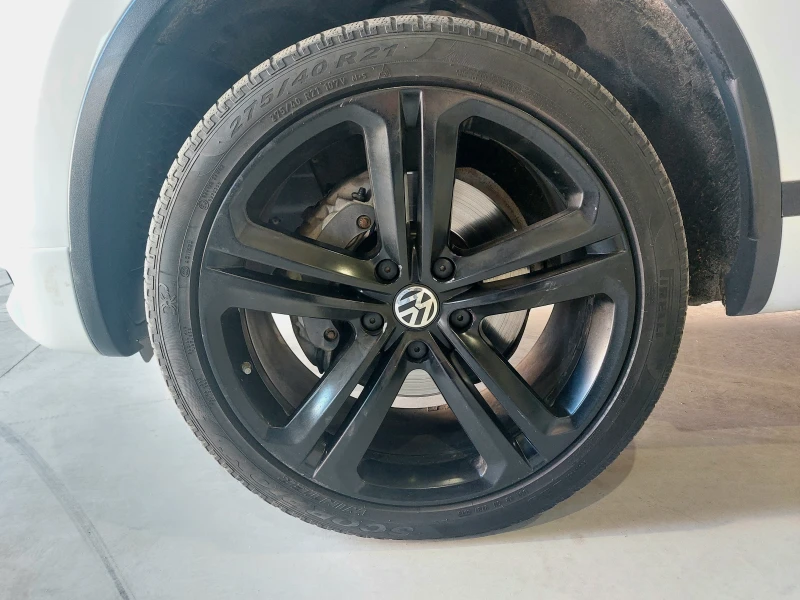 VW Touareg R 4.2 TDI V8, снимка 16 - Автомобили и джипове - 52431673