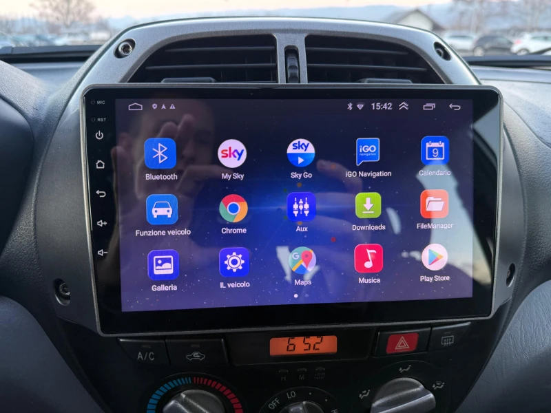 Toyota Rav4 2.0D4D 4x4/Навигация/Мултимедия/Собствен лизинг, снимка 15 - Автомобили и джипове - 52722487