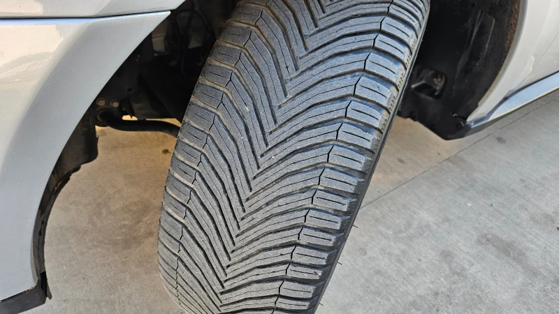 Mercedes-Benz ML 350 3.0 L* V6* 4MATIC* Automatic, снимка 17 - Автомобили и джипове - 52849570