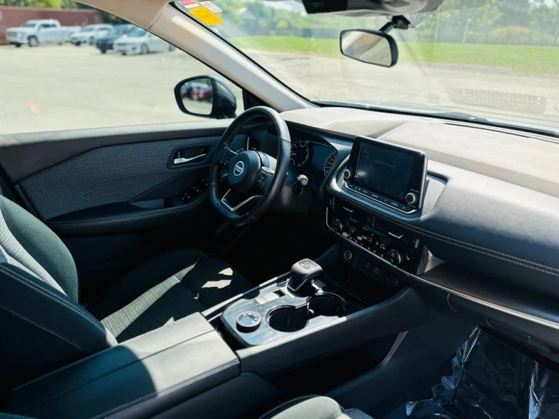 Nissan Rogue * SV | AWD | PWR SEAT/MOONROOF/PUSH BUTTON START *, снимка 9 - Автомобили и джипове - 52959471