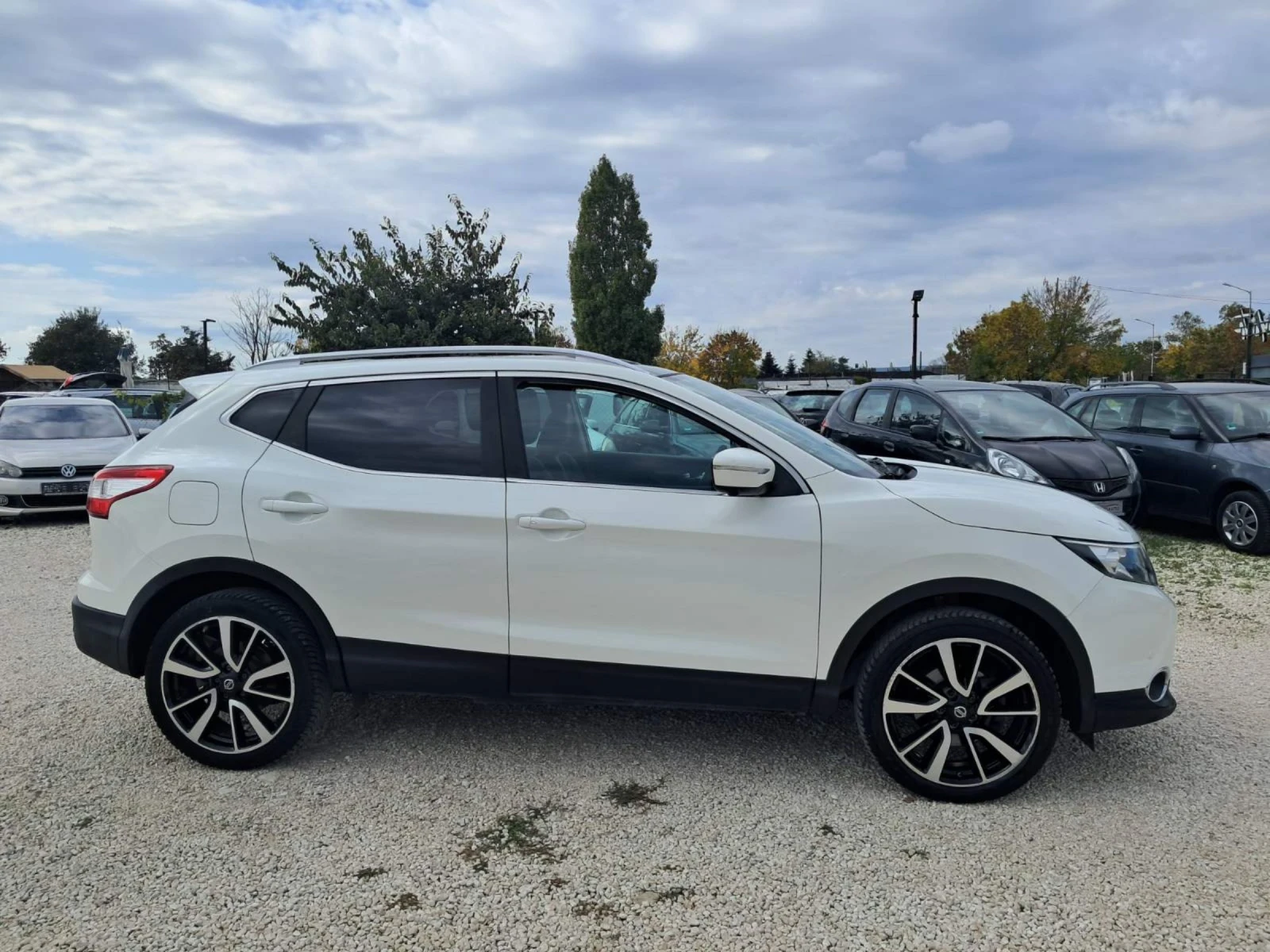 Nissan Qashqai 1.5 N tec, 4 камери, панорама - изображение 7