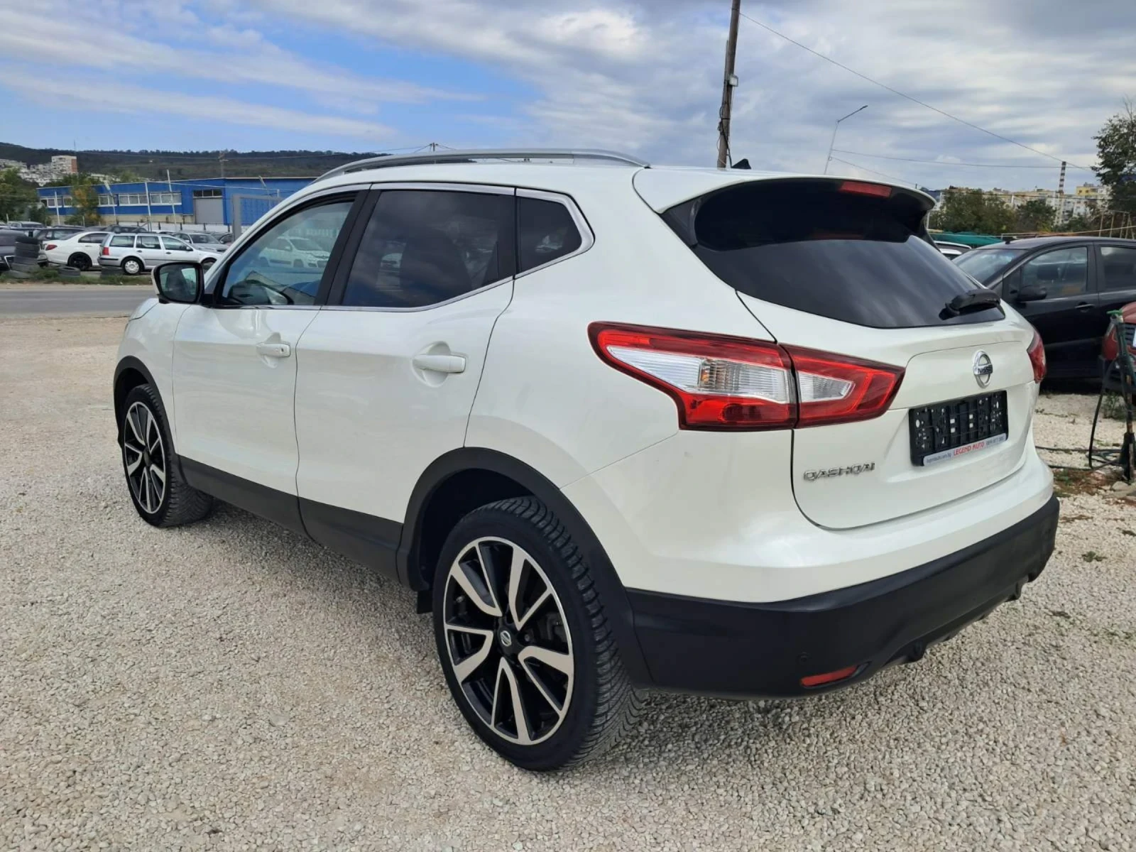 Nissan Qashqai 1.5 N tec, 4 камери, панорама - изображение 6