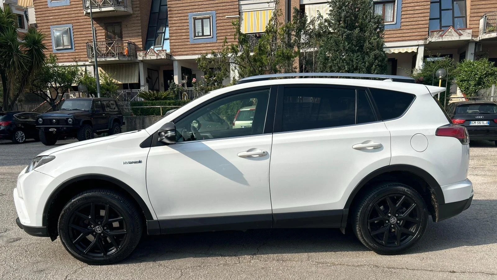 Toyota Rav4 2.5I/HYBRID/2028 ГАРАНЦИЯ БАТЕРИЯ/2WD/TOP - изображение 2