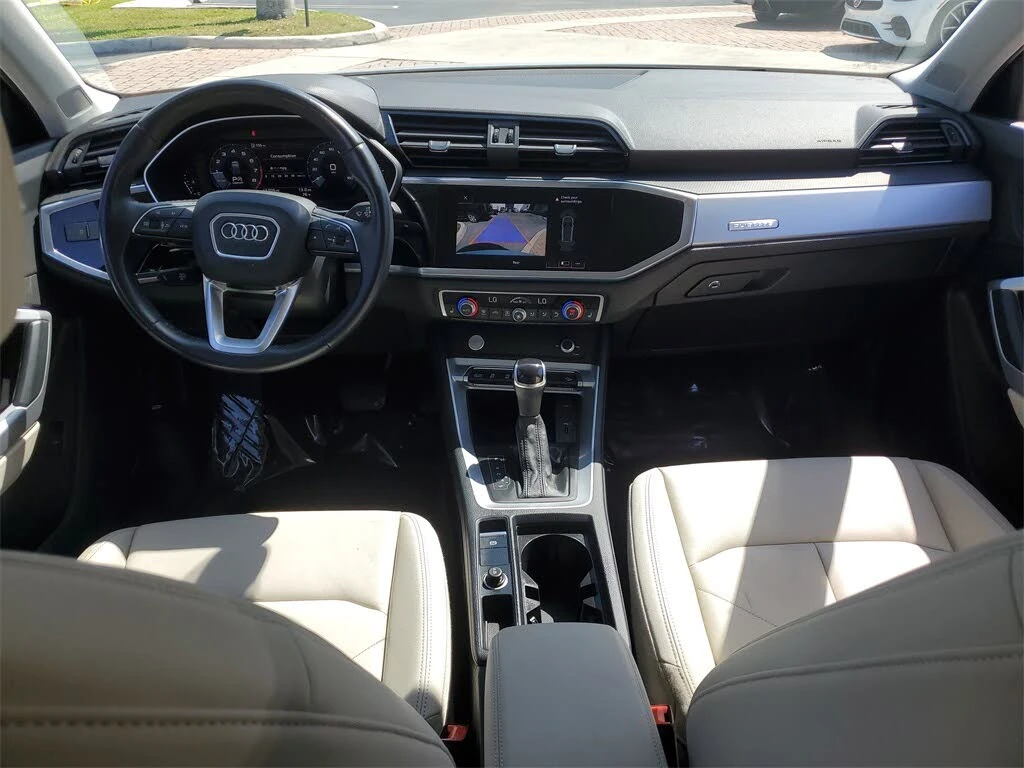Audi Q3 * S-Line* HeadUp* АвтоКредит* (ЦЕНА ДО БГ) - изображение 8