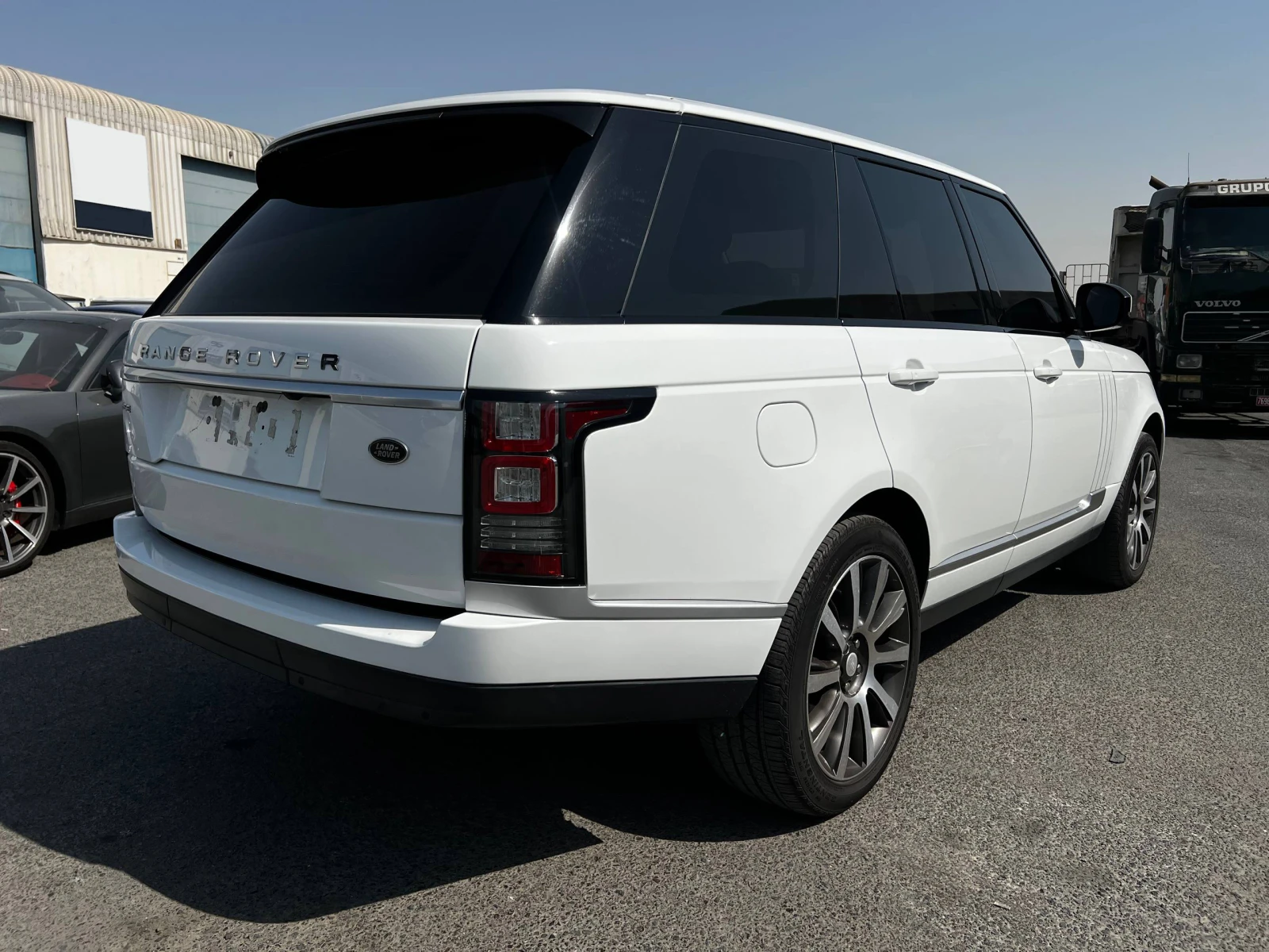 Land Rover Range rover Vogue 5.0 V8   2015 / 166 000 км / ОЧАКВАН ВНОС - изображение 4