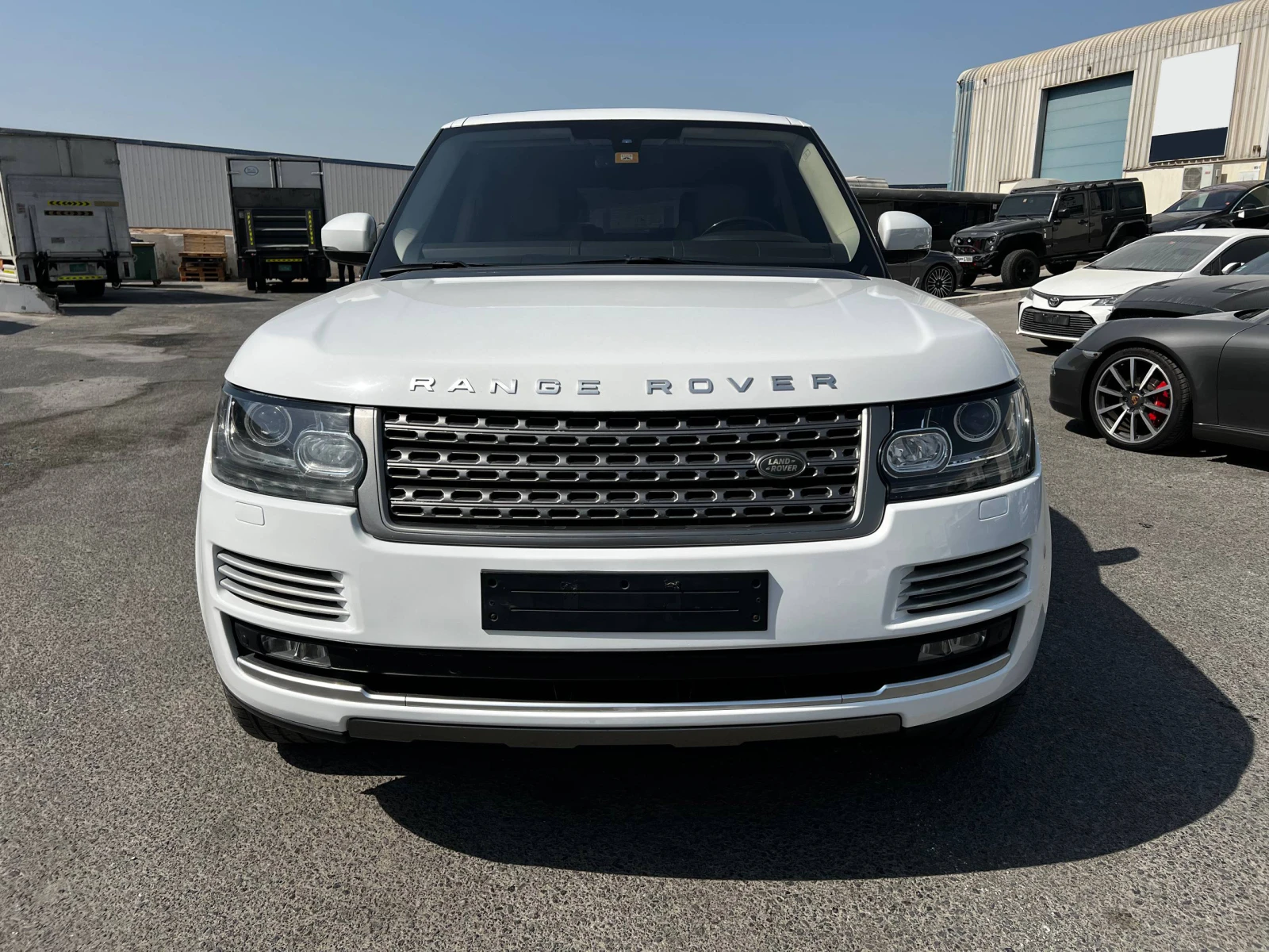 Land Rover Range rover Vogue 5.0 V8   2015 / 166 000 км / ОЧАКВАН ВНОС - изображение 2
