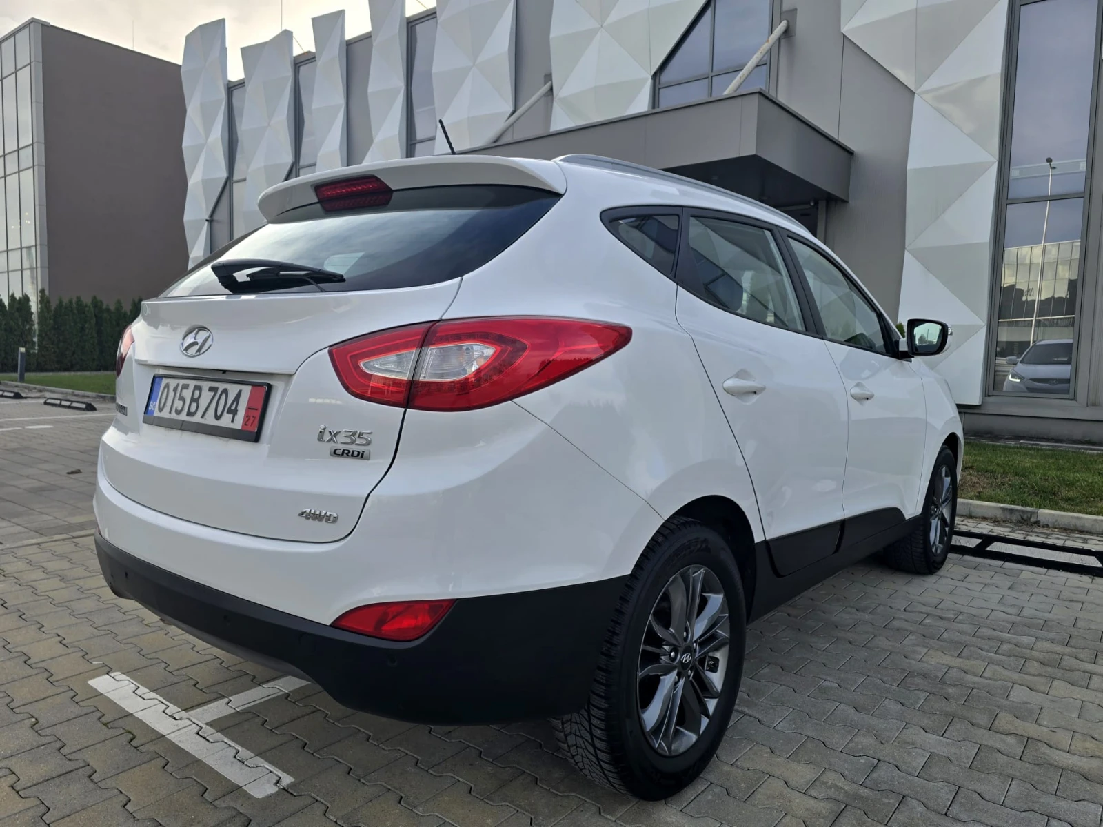 Hyundai IX35 2.0CRD 4×4 FACE NAVI AVTOMAT - изображение 5