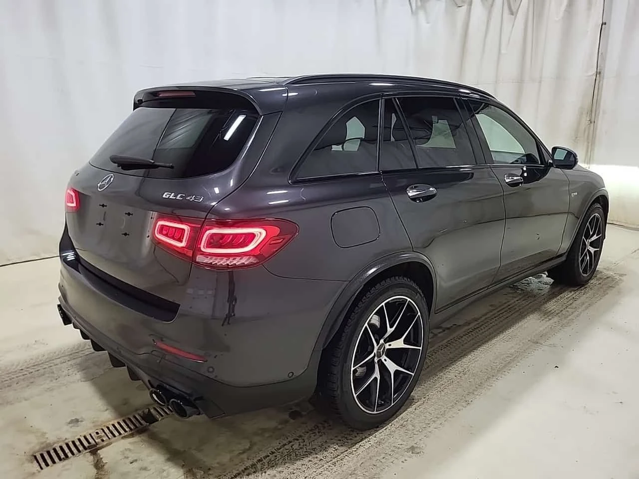 Mercedes-Benz GLC 43 AMG * CARFAX * АМБИЕНТНО* ПАНОРАМА* ПОДГРЕВИ - изображение 4