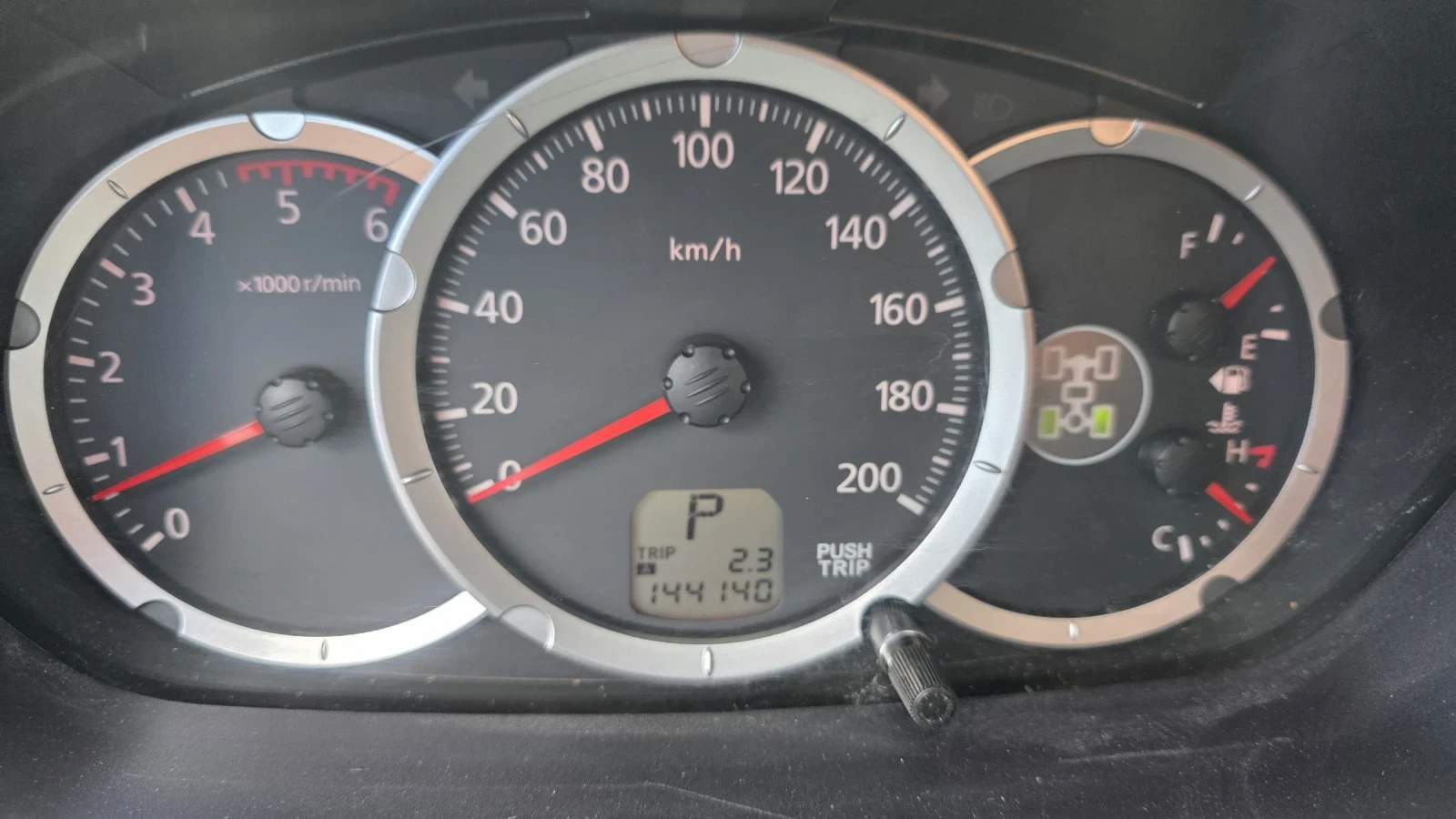 Mitsubishi L200 DI-D 2.5 Климатик 4X4, снимка 10 - Автомобили и джипове - 54342575