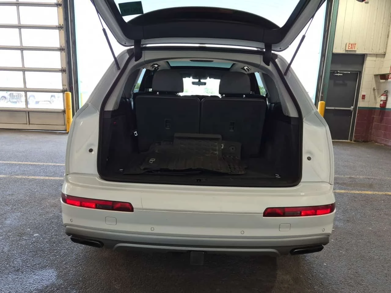 Audi Q7 3.0T PREMIUM SPORT UTILITY 4D/CARFAX/ФИНАНСИРАНЕ, снимка 16 - Автомобили и джипове - 55194305